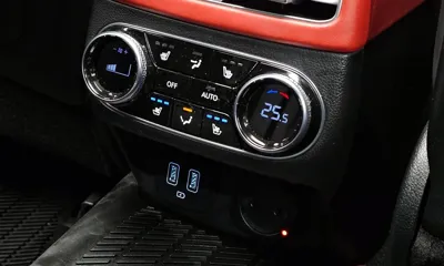 Genesis GV70 2023, 55371 км, за 26125.77 USD - фото 17