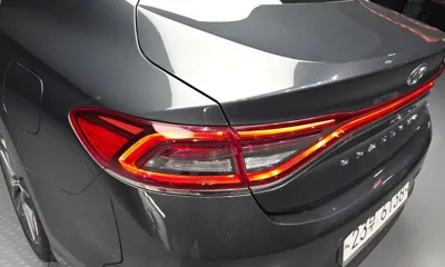 Hyundai Grandeur 2018, 88850 км, за 8403.91 USD - фото 23