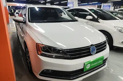 Volkswagen Sagitar 2017, 116600 км, за 7499 USD