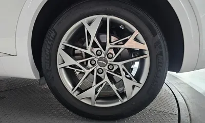 Genesis GV70 2022, 43923 км, за 25081.45 USD - фото 21