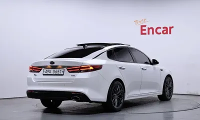 Kia K5 2016, 100515 км, за 6291.39 USD