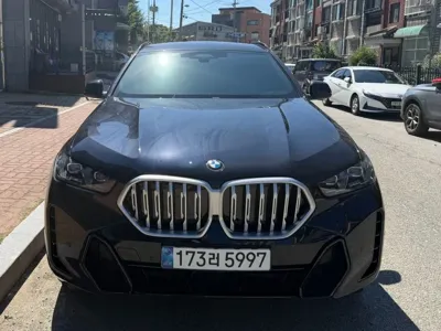 BMW X6 2026, 8548 км, за 77631.12 USD