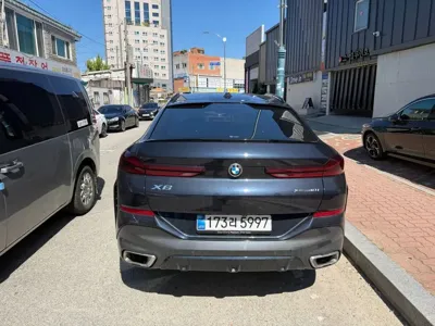 BMW X6 2026, 8548 км, за 77631.12 USD
