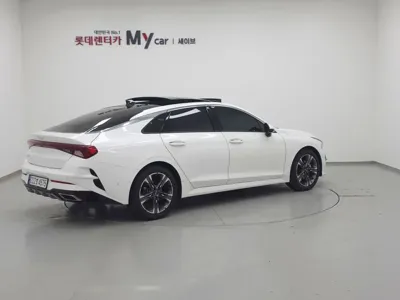 Kia K5 2023, 91290 км, за 12345.28 USD