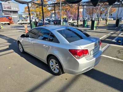 ChevroletGMDaewoo Cruze 2013, 129335 км, за 1576.46 USD