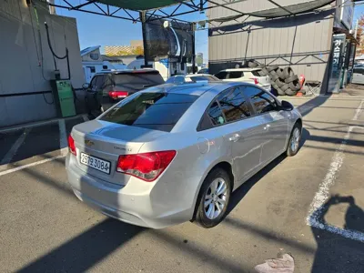 ChevroletGMDaewoo Cruze 2013, 129335 км, за 1576.46 USD