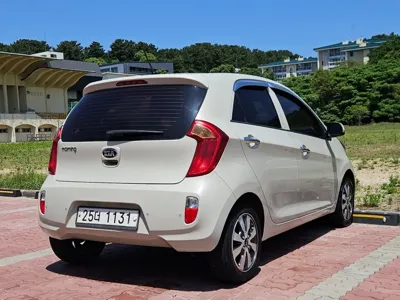 Kia Morning 2013, 81754 км, за 3190.73 USD
