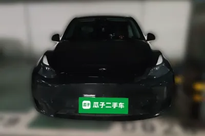 Tesla Model Y 2023, 43900 км, за 30328 USD