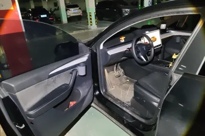 Tesla Model Y 2023, 43900 км, за 30328 USD - фото 16