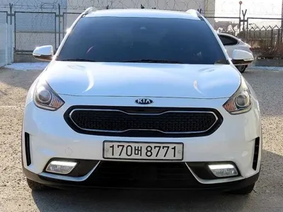 Kia Niro 2018, 126102 км, за 7020.73 USD