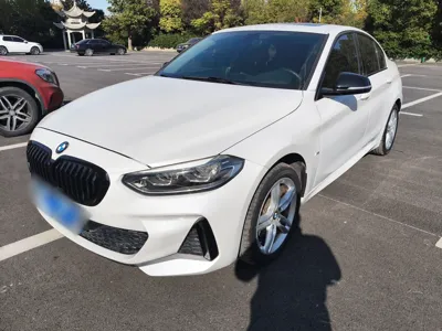 BMW 1 Series · 2021 год