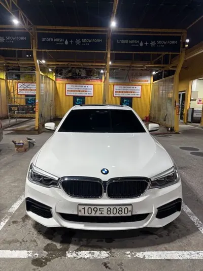 BMW 5-Series · 2018 год