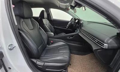 Hyundai Avante 2021, 98676 км, за 9977.68 USD - фото 10