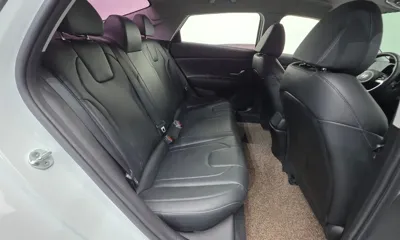 Hyundai Avante 2021, 98676 км, за 9977.68 USD - фото 20