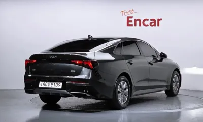 Kia K5 2024, 70566 км, за 11376.19 USD