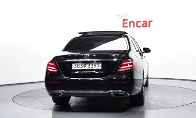 Mercedes-Benz E-Class 2019, 95251 км, за 16738.87 USD