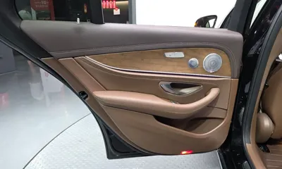 Mercedes-Benz E-Class 2019, 95251 км, за 16738.87 USD - фото 25