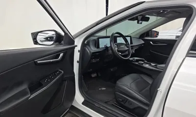 Kia EV6 2022, 159806 км, за 13874.94 USD - фото 10