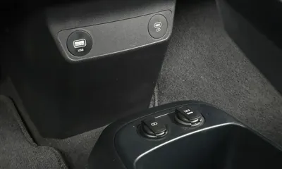Kia EV6 2022, 159806 км, за 13874.94 USD - фото 19