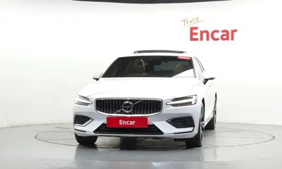 Volvo S60 2021, 89390 км, за 16148.09 USD
