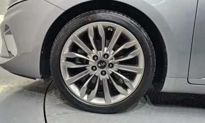 Kia K7 2021, 103392 км, за 12508.15 USD
