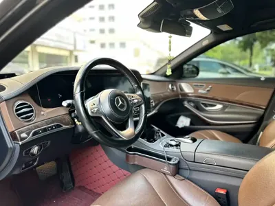 Mercedes-Benz S-Class 2018, 142000 км, за 40789.97 USD