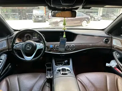 Mercedes-Benz S-Class 2018, 142000 км, за 40789.97 USD