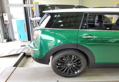 MINI Clubman 2020, 22621 км, за 12552.89 USD - фото 6