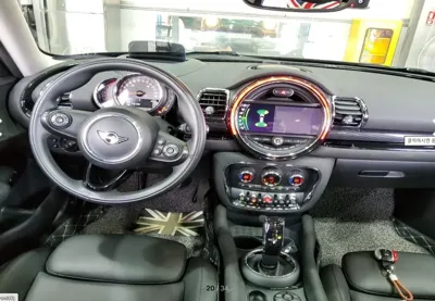 MINI Clubman 2020, 22621 км, за 12552.89 USD - фото 9