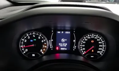 Jeep Renegade 2021, 63607 км, за 8847.26 USD - фото 8