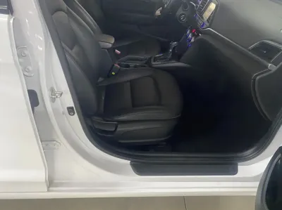 Hyundai Avante 2019, 178307 км, за 5202.84 USD - фото 10