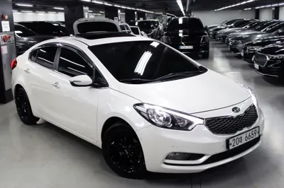 Kia K3 · 2013 год