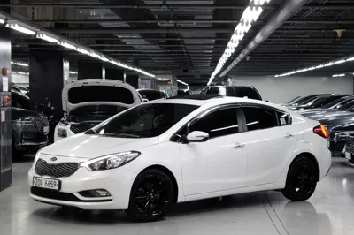 Kia K3 2013, 106000 км, за 4033.31 USD