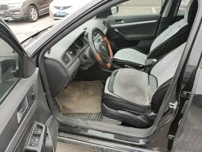 Volkswagen Lavida 2017, 111199 км, за 4397.26 USD - фото 16