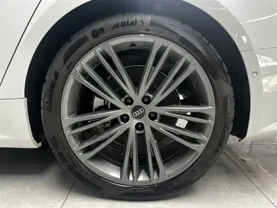 Audi A7 2026, 100 км, за 58994 USD - фото 7