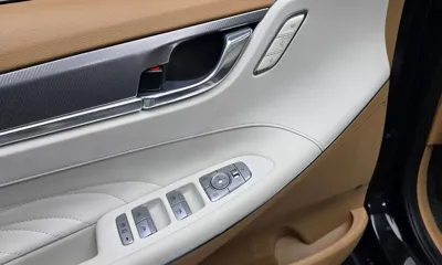 Hyundai Grandeur 2020, 77822 км, за 18019.79 USD - фото 32