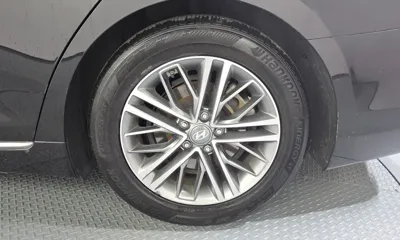 Hyundai Grandeur 2019, 69960 км, за 10962.32 USD - фото 21