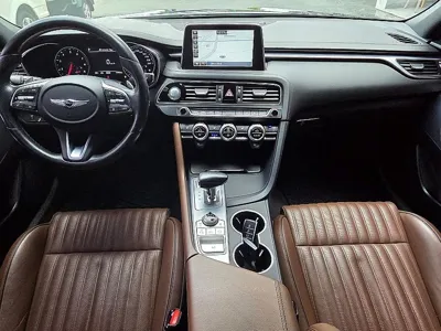 Genesis G70 2018, 72553 км, за 13609.42 USD