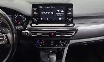 Kia Seltos 2020, 92490 км, за 10749.19 USD - фото 31
