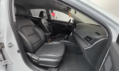 Hyundai Avante 2020, 136227 км, за 7548.9 USD - фото 10