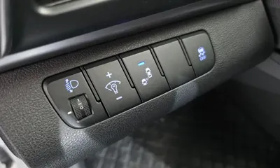 Hyundai Avante 2020, 136227 км, за 7548.9 USD - фото 13