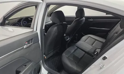 Hyundai Avante 2020, 136227 км, за 7548.9 USD - фото 18