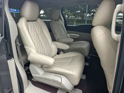 Buick GL8 2021, 95000 км, за 15891.39 USD - фото 9