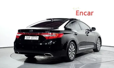 Hyundai Grandeur 2016, 131144 км, за 4547.23 USD