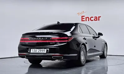 Genesis G90 2019, 8562 км, за 26632.8 USD