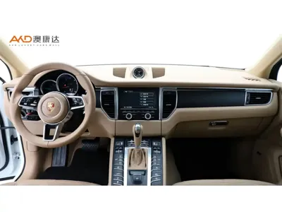 Porsche Macan 2015, 81000 км, за 18887.57 USD
