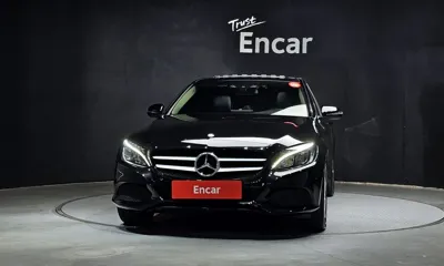 Mercedes-Benz C-Class 2017, 104215 км, за 8403.91 USD