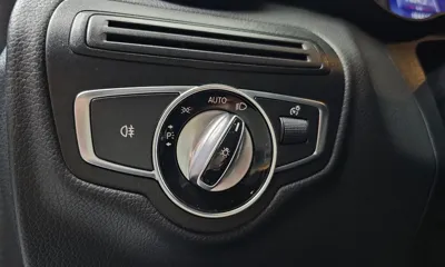 Mercedes-Benz C-Class 2017, 104215 км, за 8403.91 USD - фото 20