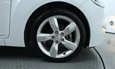 Hyundai Veloster 2014, 80063 км, за 4354.15 USD