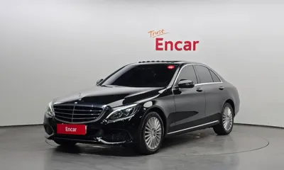 Mercedes-Benz C-Class · 2017 год